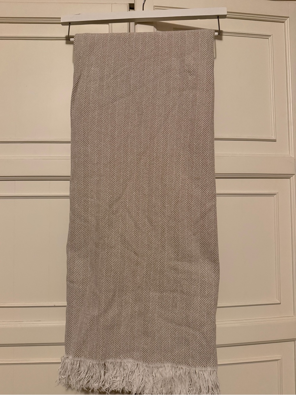 Sferra White Willow Chevron Jacquard Cotton Throw Blanket - Picture 9 of 10